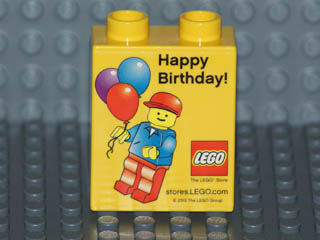 Lego Duplo, Brick 1 x 2 x 2 with Happy Birthday Minifigure and Balloons Pattern