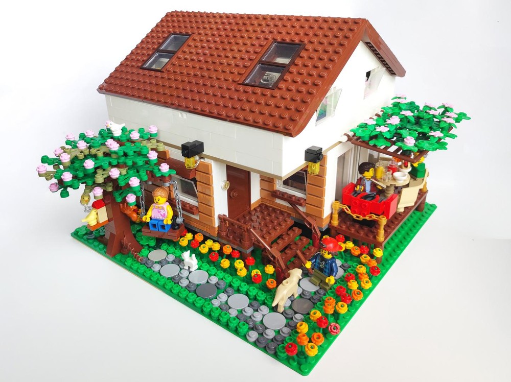 Lego Family House