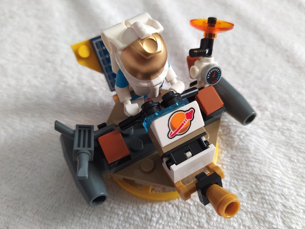 Lego 60354 Hovertron 6815