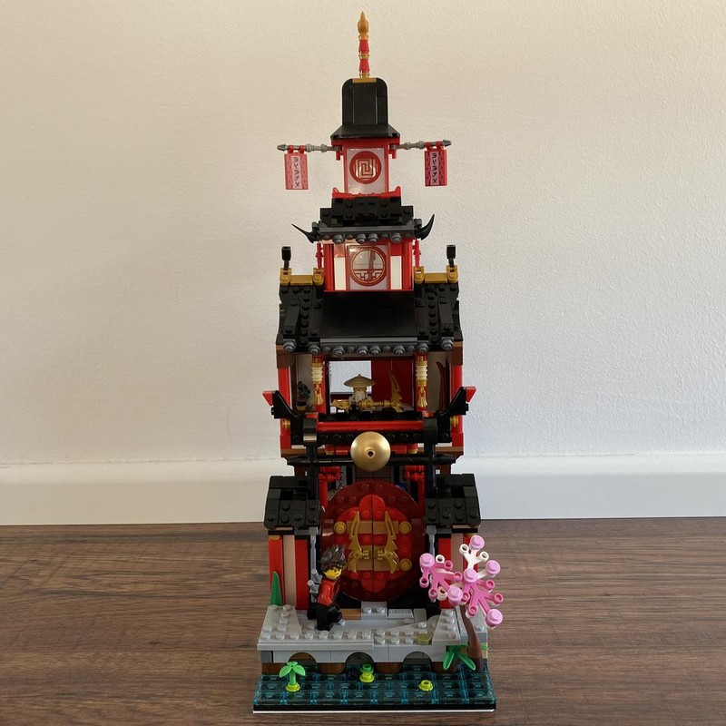 Lego Ninjago City Extension: The Spinjitzu Dojo