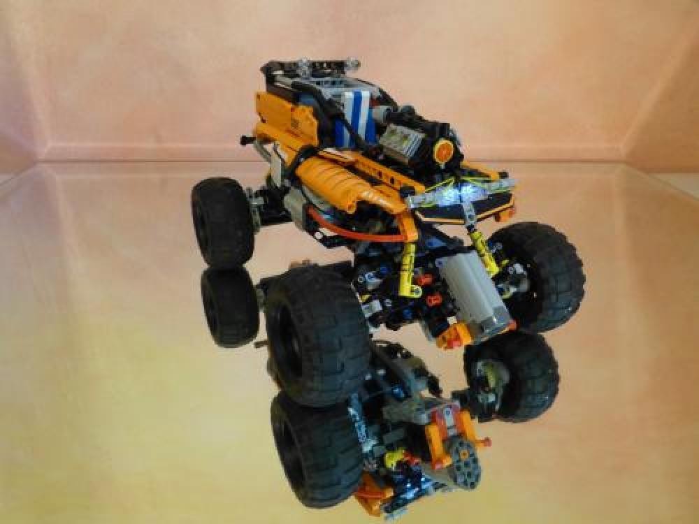 Lego ORANGE CRAWLER