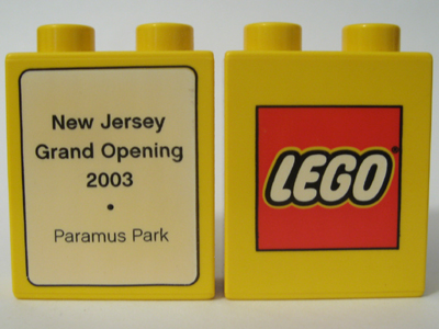 Lego Duplo, Brick 1 x 2 x 2 with The LEGO Store New Jersey, Paramus Park 2003 Pattern