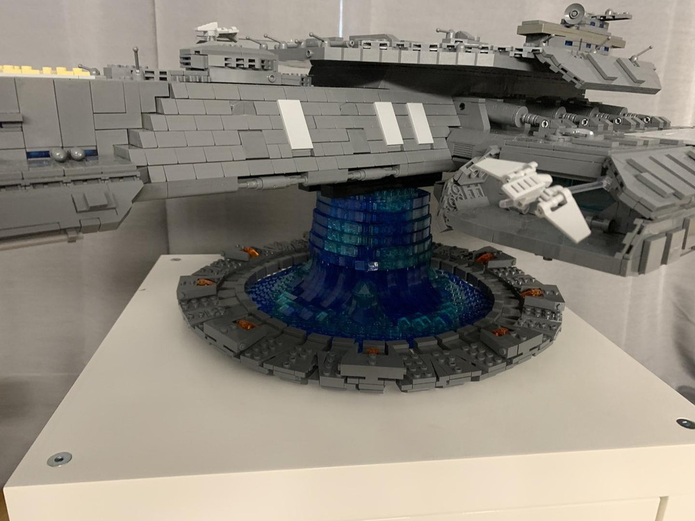 Lego Alternative stand for USS Daedalus