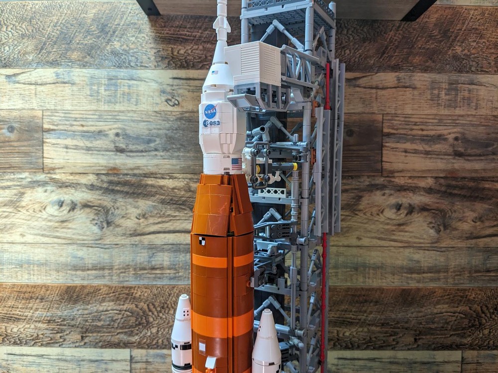 Lego Interstage and upperstage mod for set 10341
