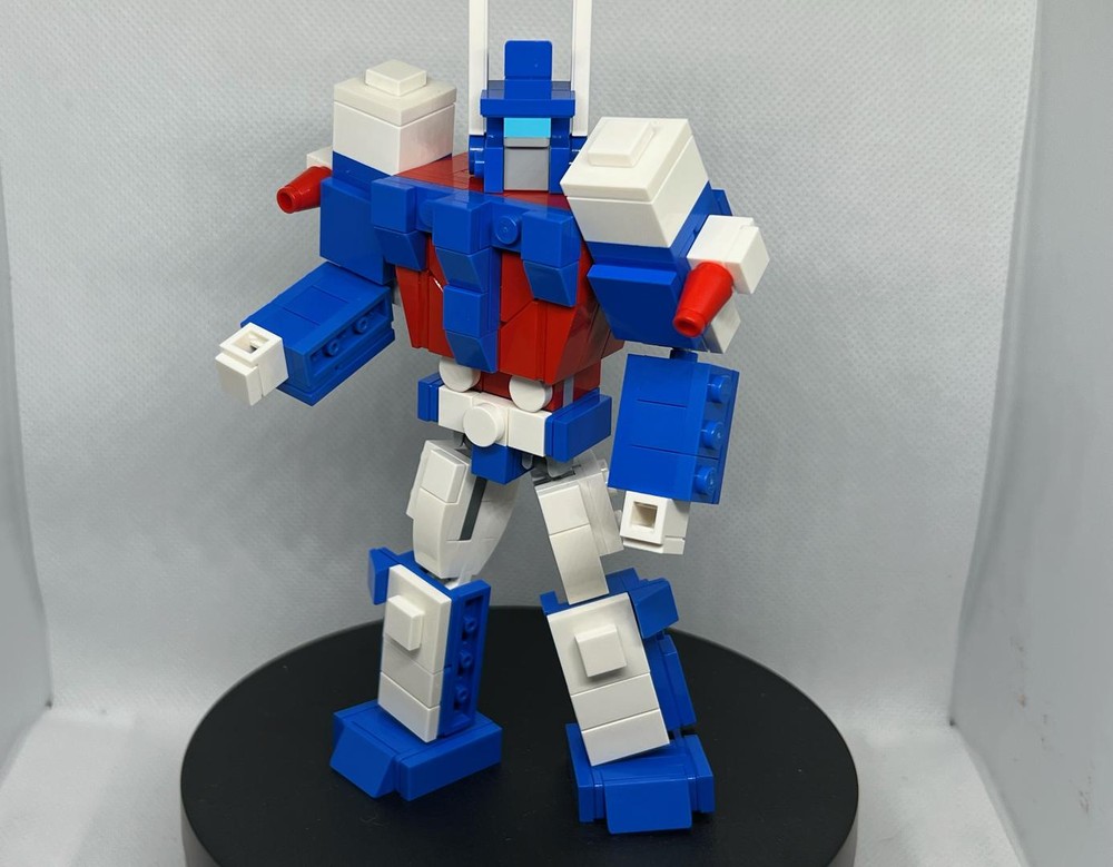 Lego Ultra Magnus - G1
