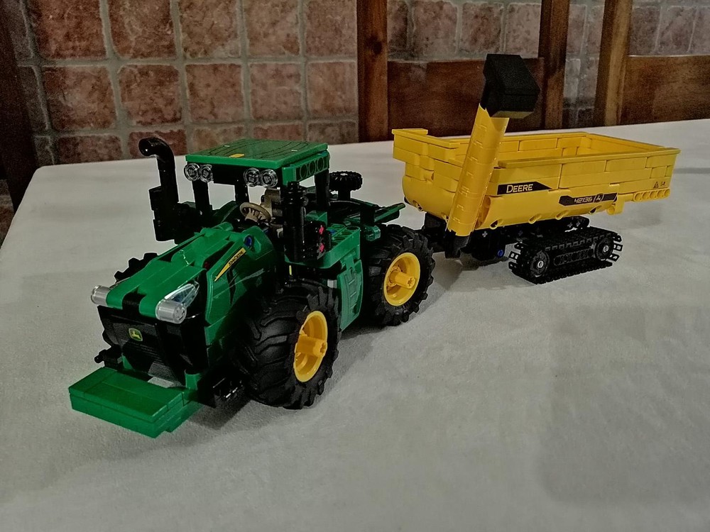 Lego Grain cart for JD 42136