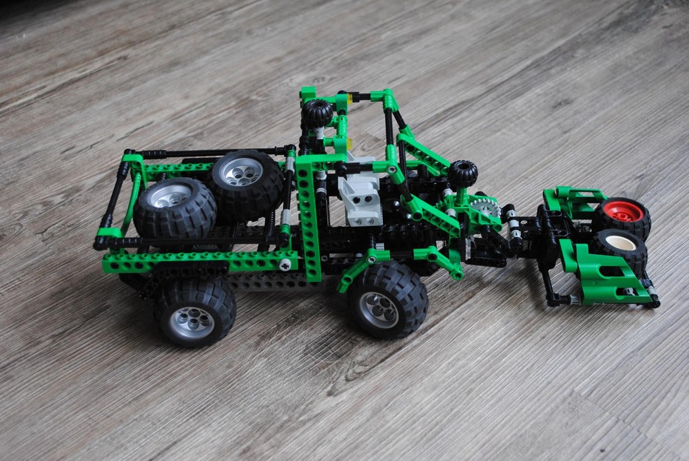 Lego 8446 Unimog with front loader