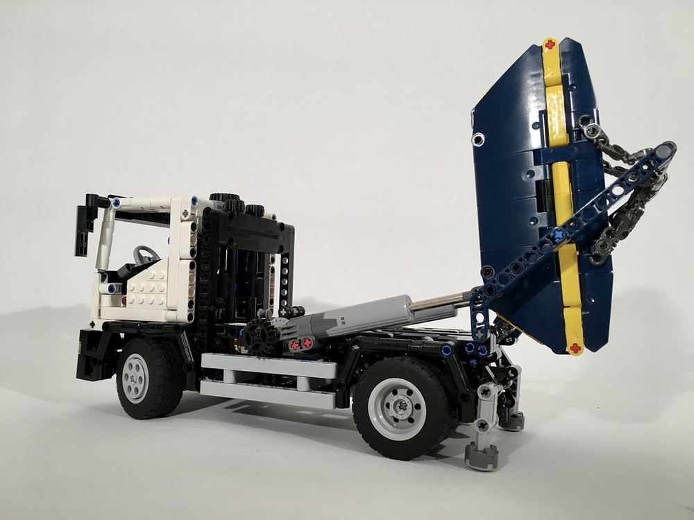 Lego Iveco Eurocargo Skip Loader