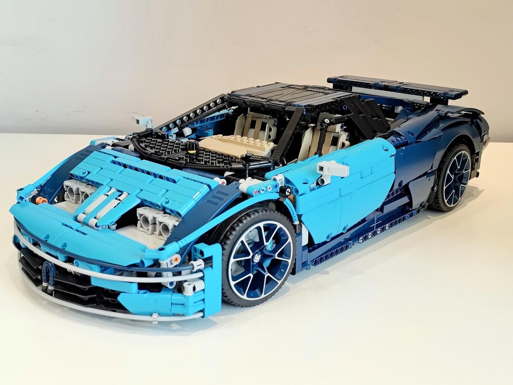Lego Bugatti EB110 (42083 model B)
