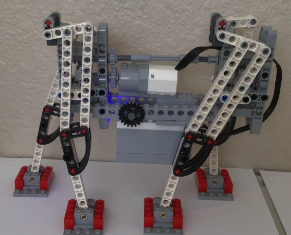 Lego Motorized Lego Walker