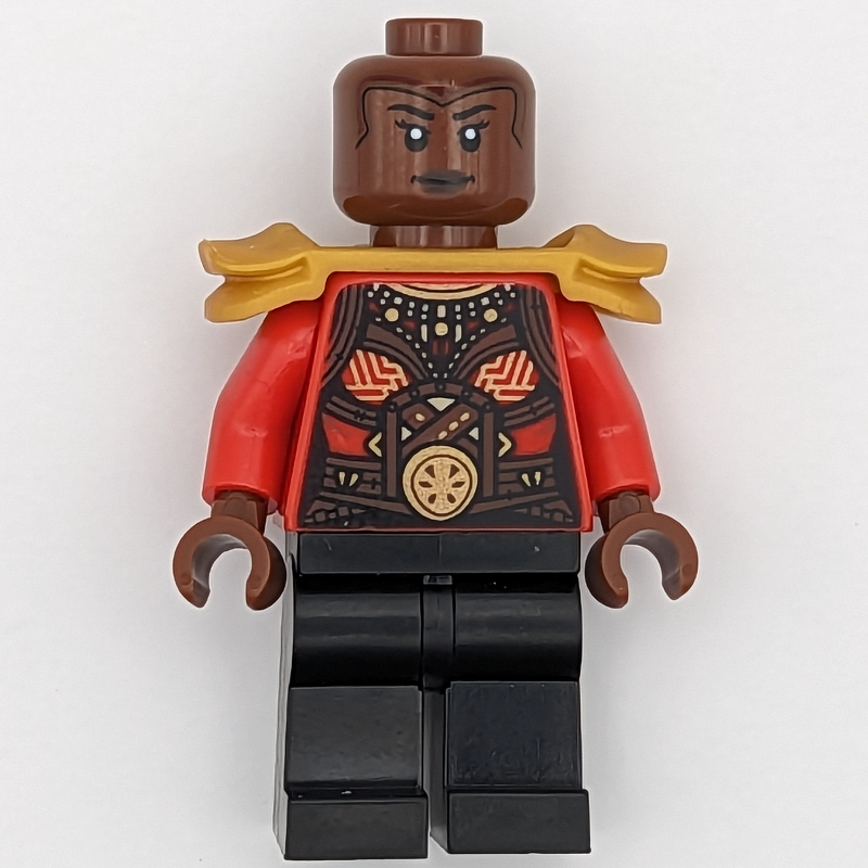 Lego Okoye, Gold Shoulder Armor