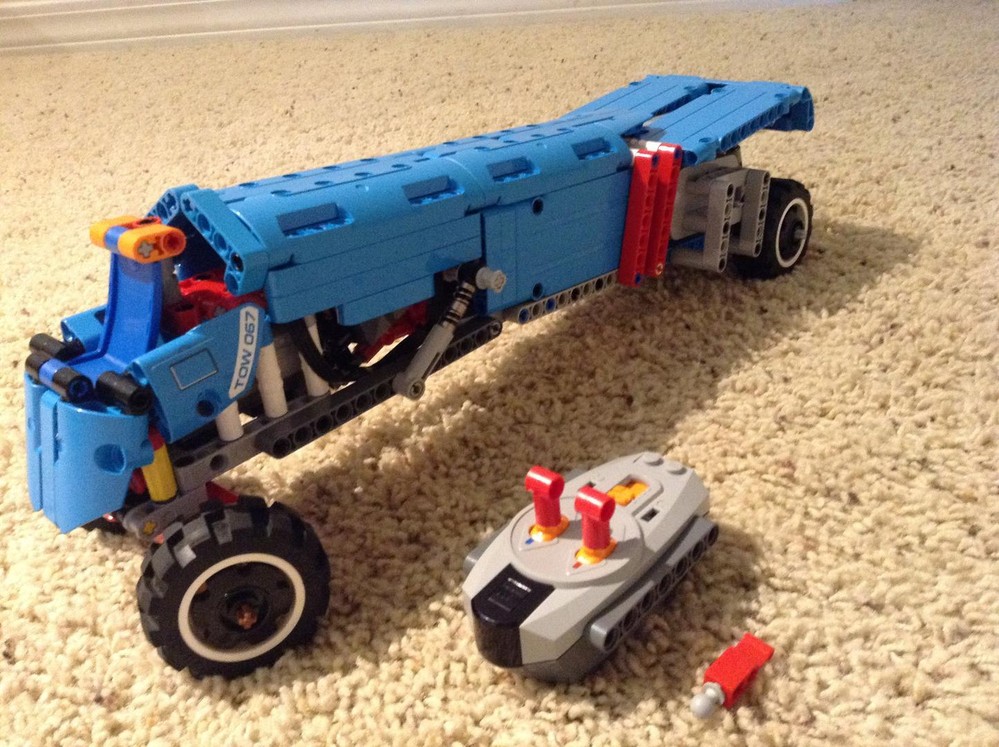 Lego Futuristic truck