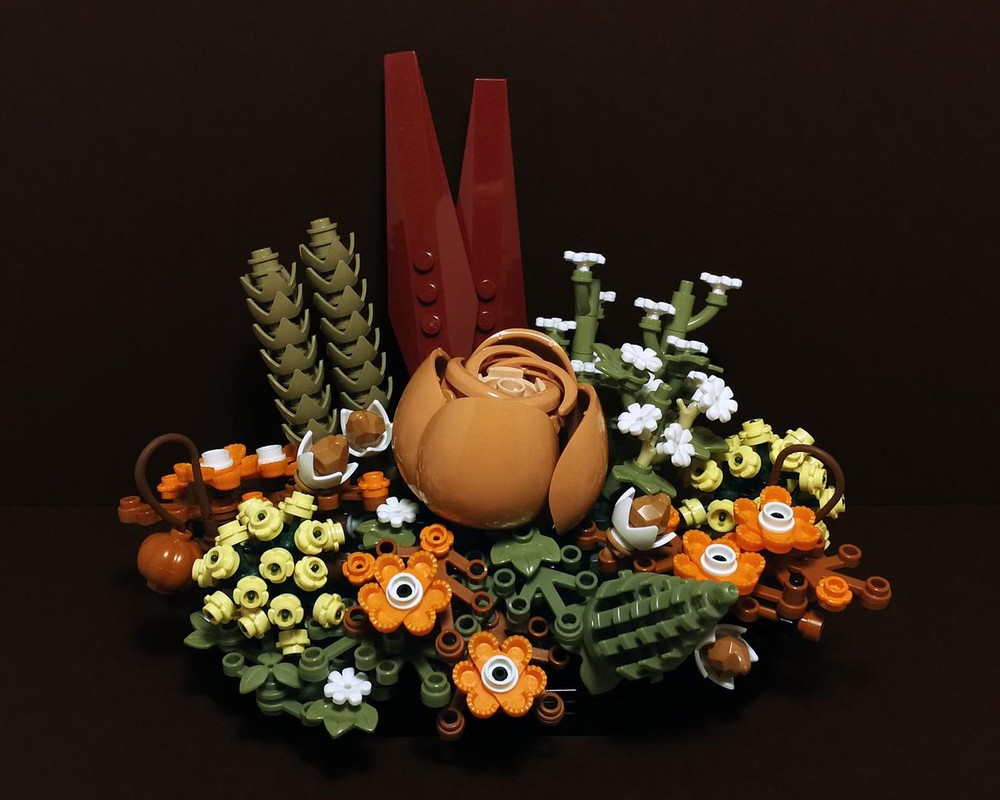 Lego Medium-Sized Dried Flower Centerpiece