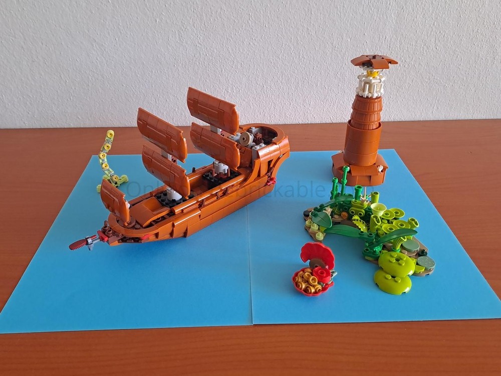 Lego Pirate Cove Adventure (10329 Tiny Plants, Alt Build)