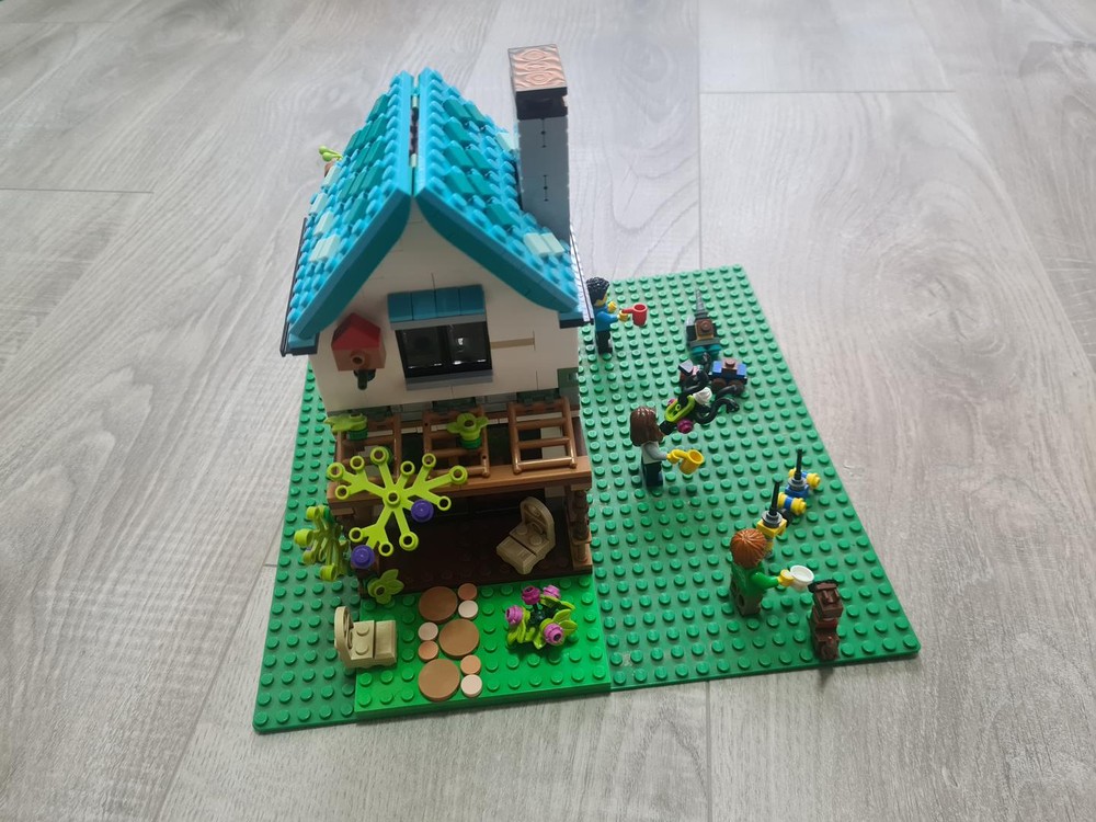 Lego Modular Cozy Home (31139)
