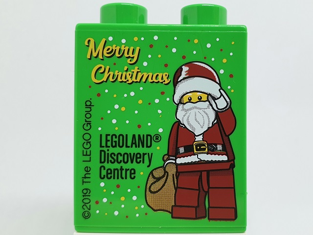 Lego Duplo, Brick 1 x 2 x 2 with Merry Christmas 2019 LEGOLAND Discovery Centre Santa Pattern / Bright Green