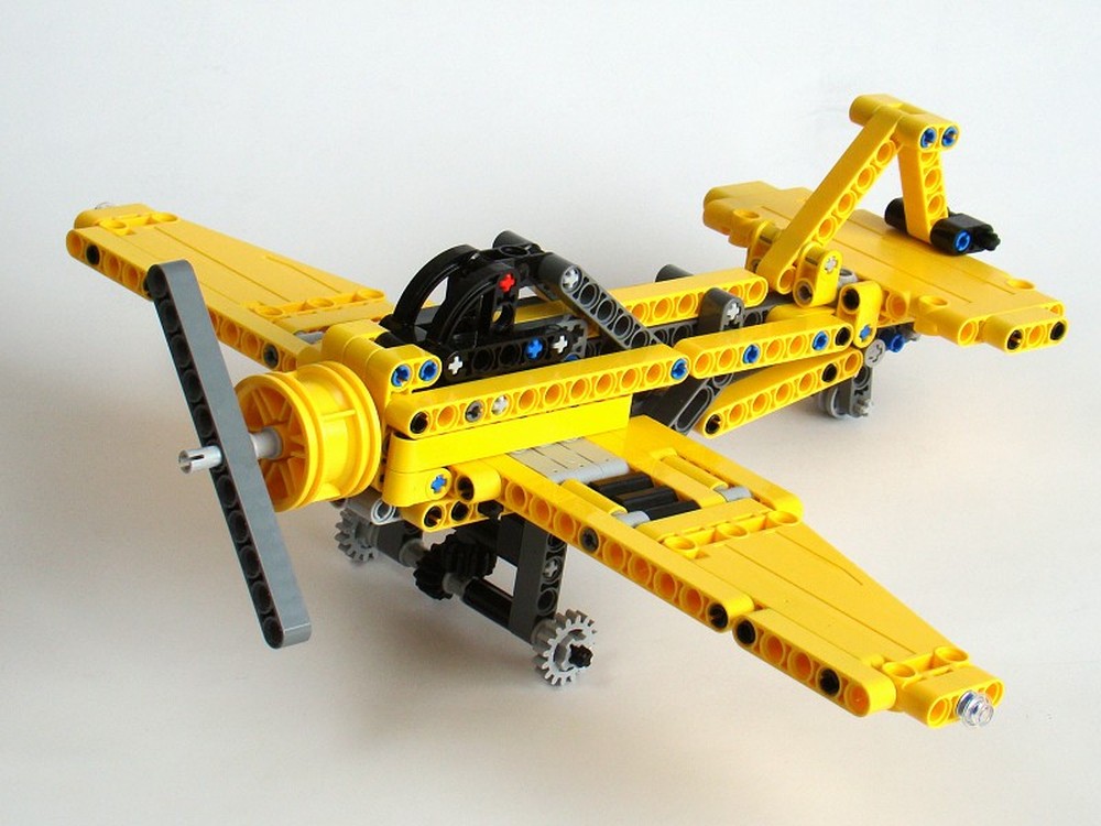 Lego 42035: Agricultural Aircraft Bumblebee