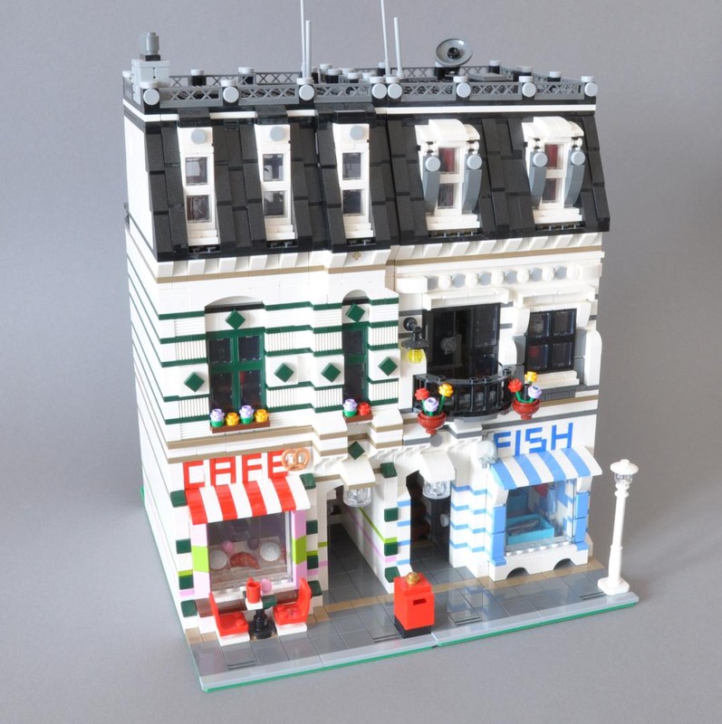 Lego Modular Bakery and Fishmonger