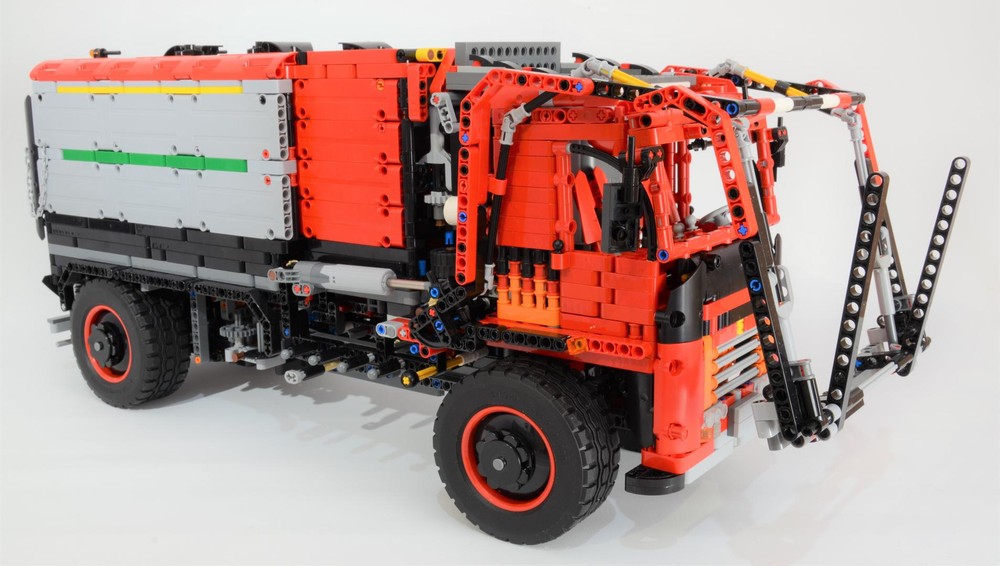 Lego 42082 C Model: Front Loading Garbage Truck