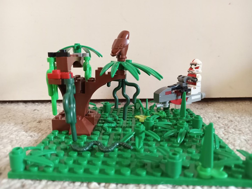 Lego 5 min scout speeder and mini jungle