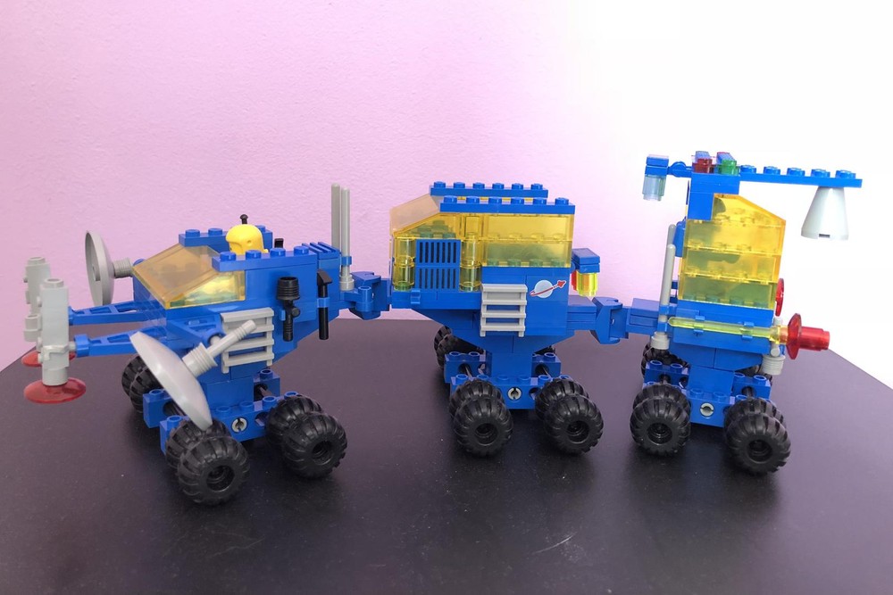 Lego Mobile Mining Station