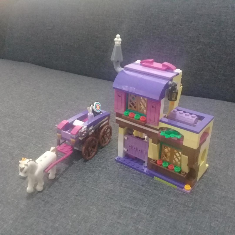 Lego 41157 house and cart