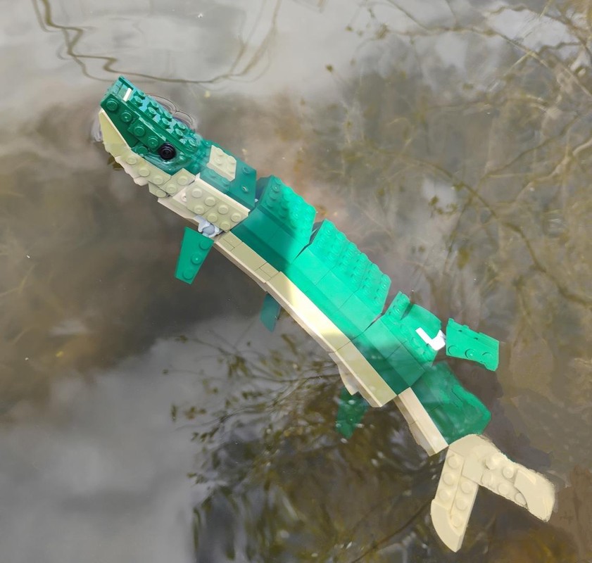 Lego 31121 muskellunge (Esox masquinongy)