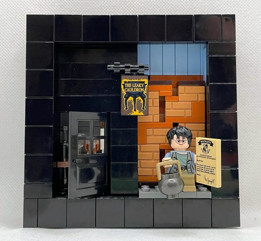 Lego Leaky Couldren/Diagon Alley Entrance - in Frame