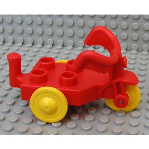 Lego Duplo Tricycle with 4 studs