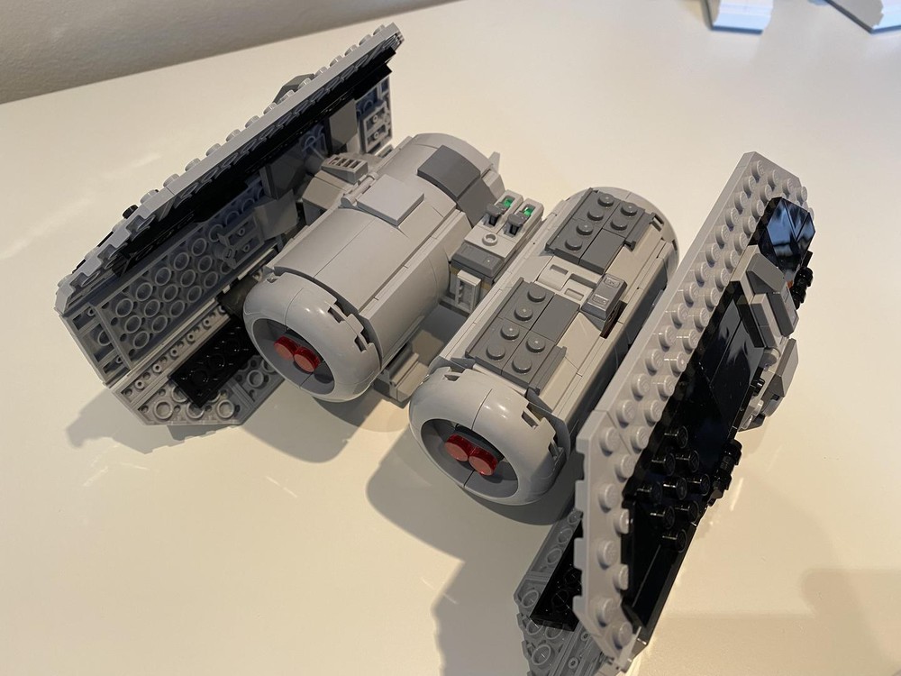 Lego 2023 TIE Bomber - New Bombing Mechanism