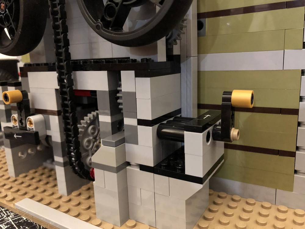 Lego 10273 improvement