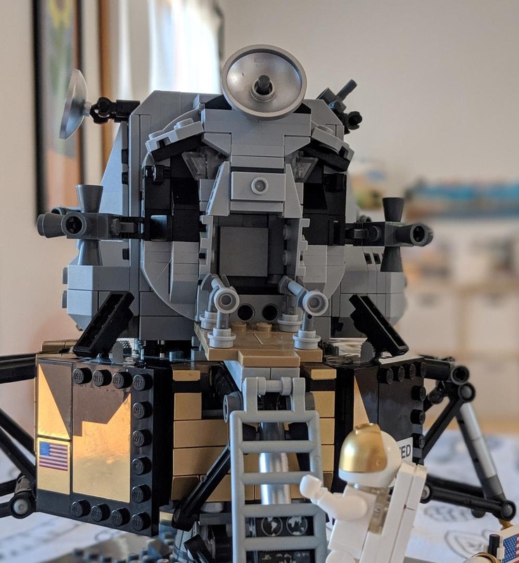 Lego 10266 LEM realism modifications