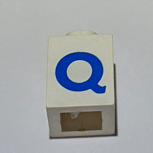Lego Brick 1 x 1 with Blue 'Q' Print (Bold Font)