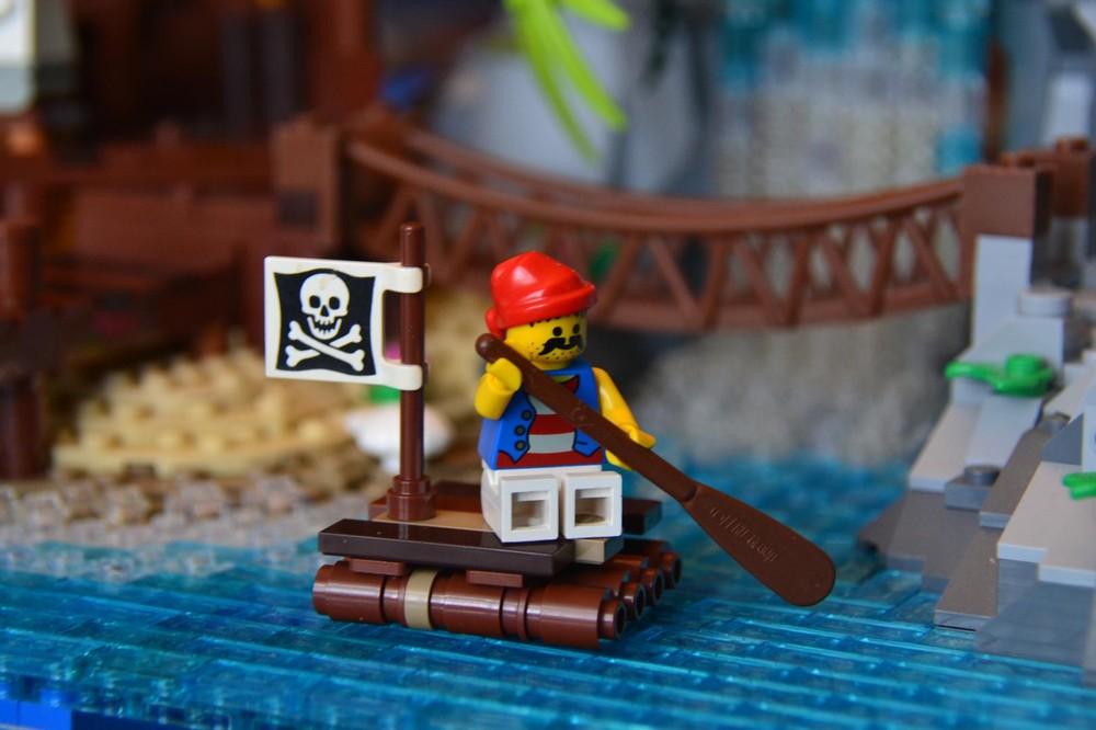 Lego Castaway Raft