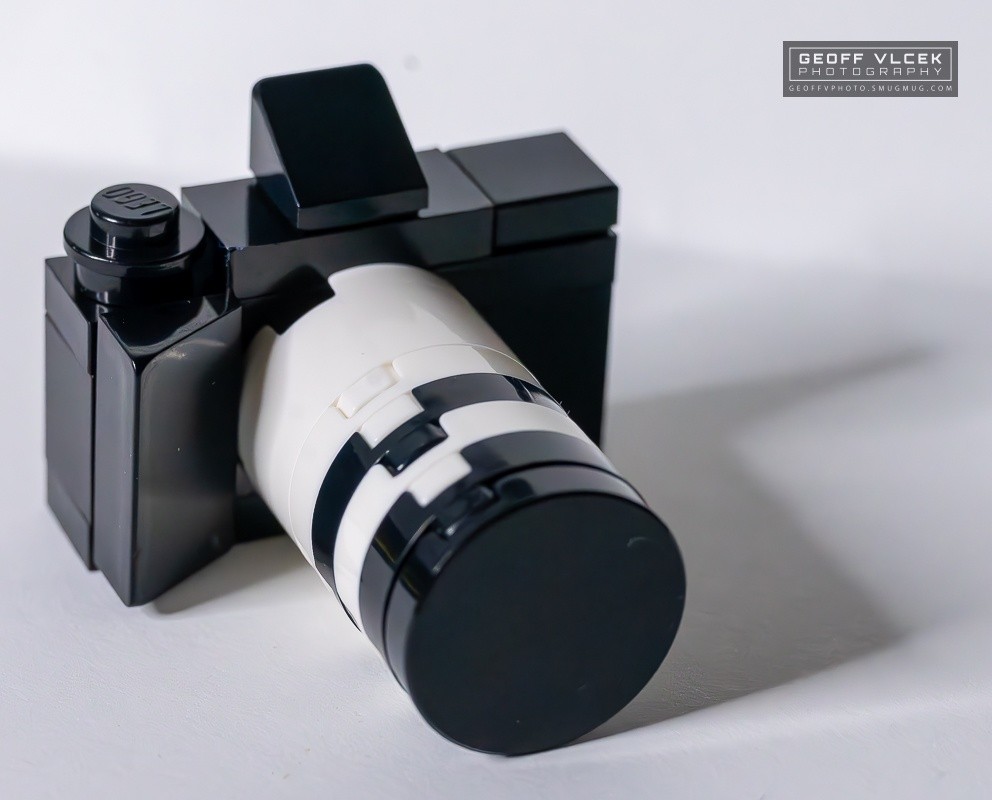 Lego Pocket Size Mirrorless SLR (black)