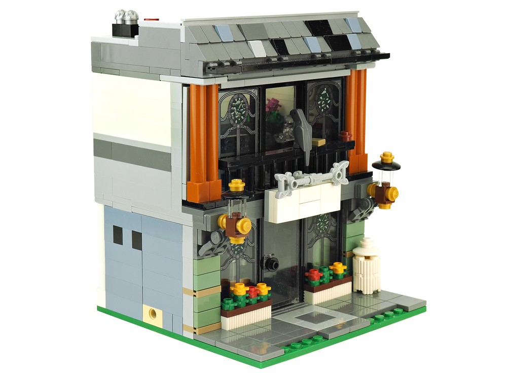 Lego Antiques shop