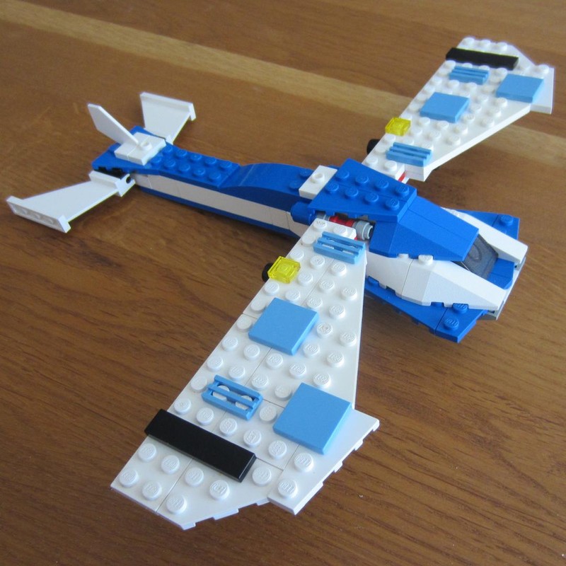 Lego 4098 Damselfly cruiser