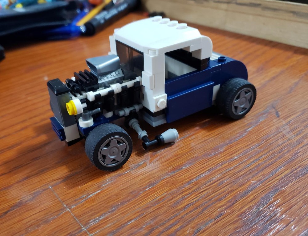 Lego Twin-Turbocharged V8-Powered Hot Rod