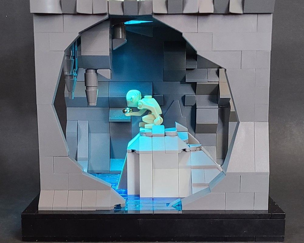 Lego The Precious: Gollum's Cave MOC