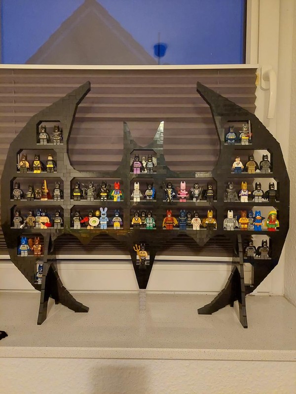 Lego Minifigure Display