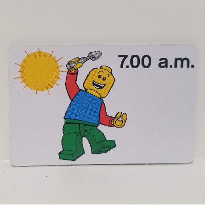 Lego Activity Card, Time-Teaching 12-Hour Clock 7.00 a.m. / [No Color/Any Color]