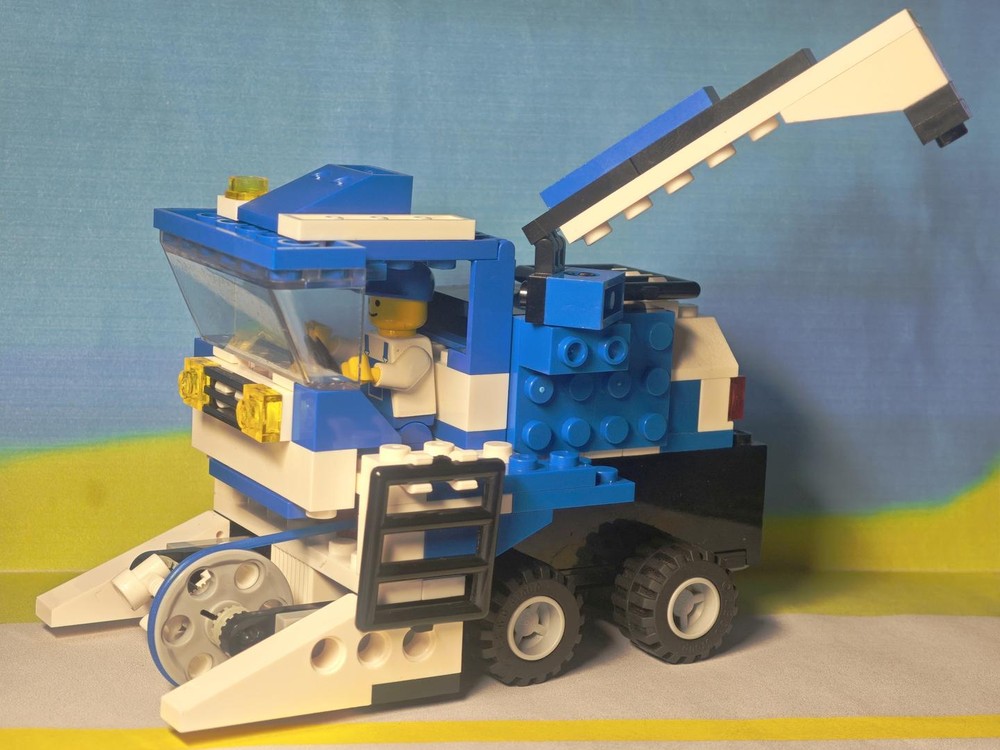 Lego 6484 harvester