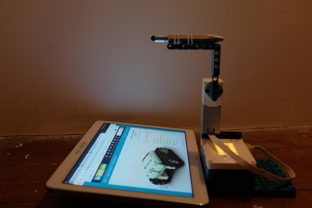 Lego Robot Inventor Clicker