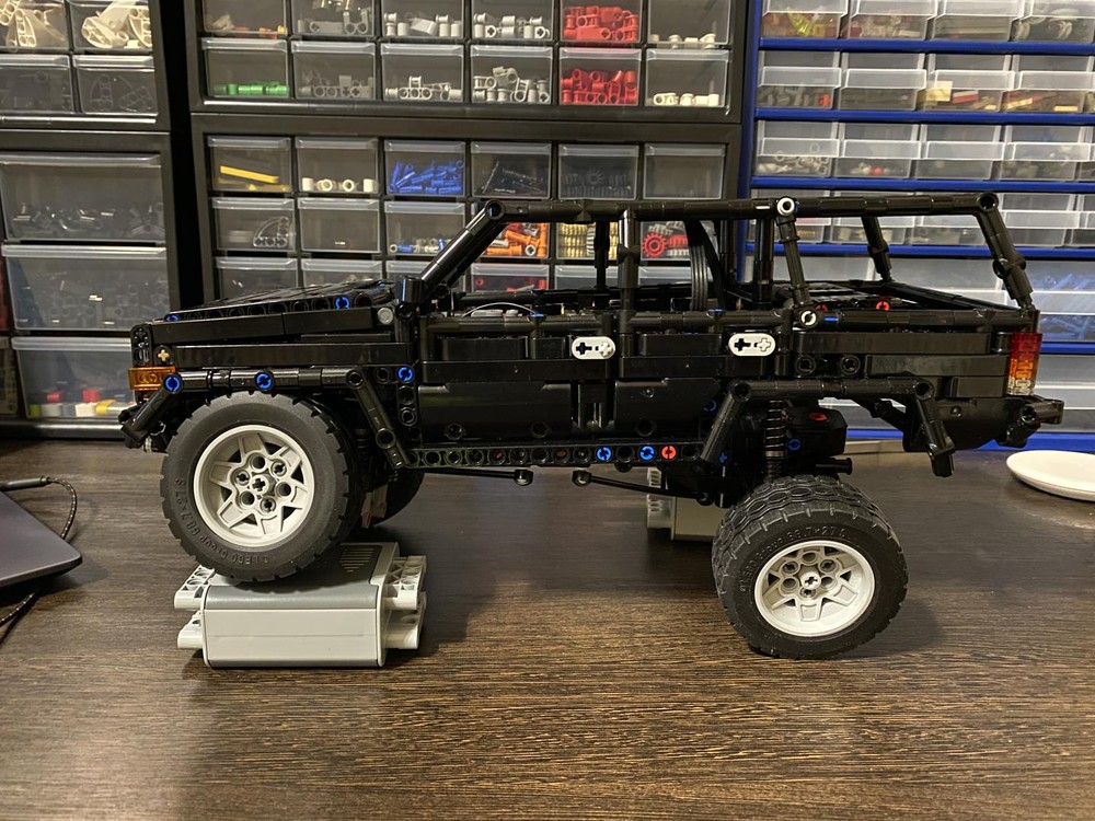 Lego Jeep Cherokee XJ