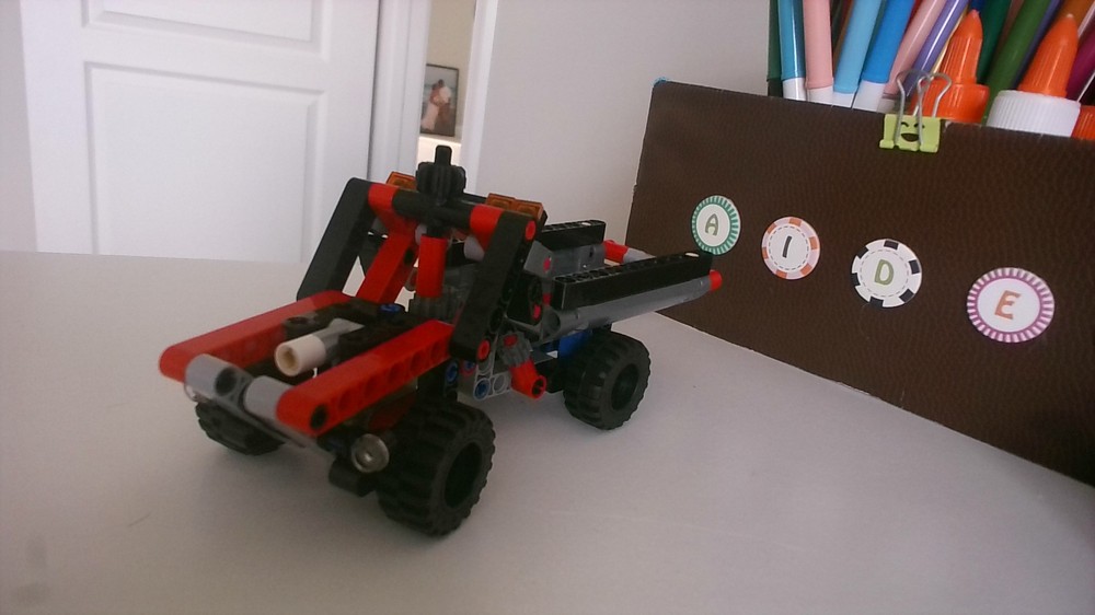Lego 42084 Articulated Hauler