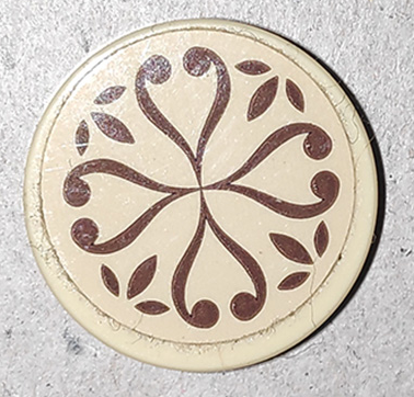 Lego Tile, Round 2 x 2 with Bottom Stud Holder with Reddish Brown Elves Scrollwork on Tan Background Pattern (Sticker) - Set 41173 / Tan