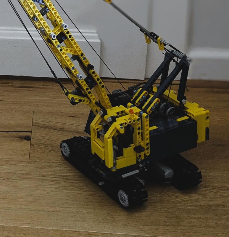 Lego Lattice Boom Crawler Crane