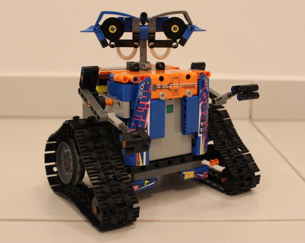 Lego WALL E -42140 alternative model
