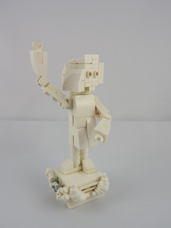 Lego Garden sculpture miniland
