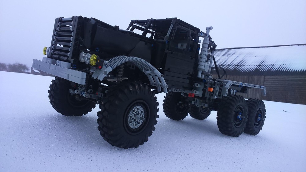 Lego massive 6x6 trial truck